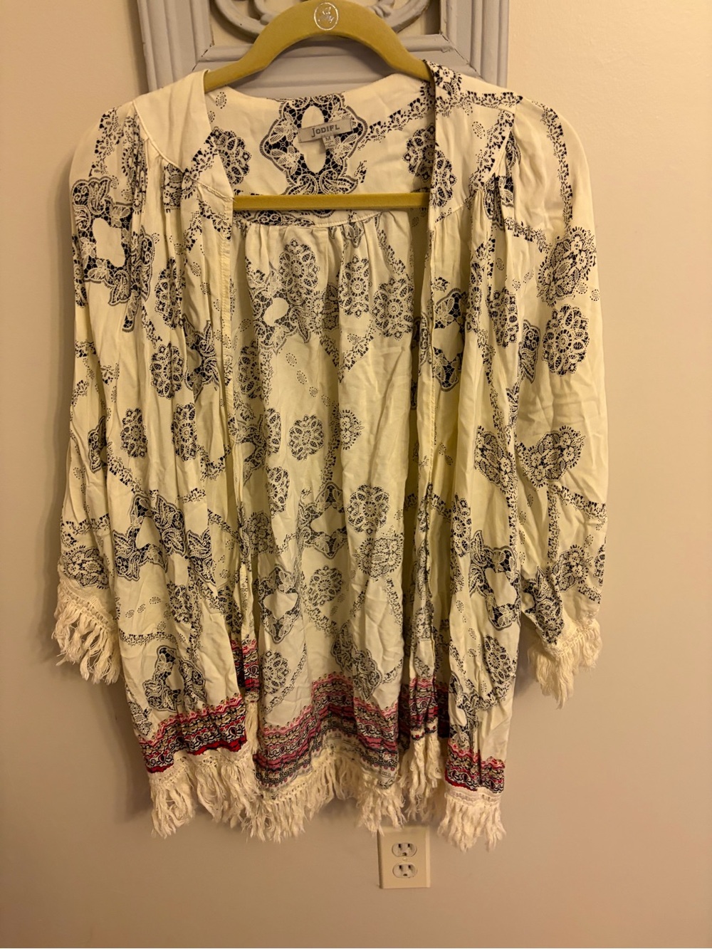 JODIFL Cream Printed Fringe Kimono with Navy and Pink Border
